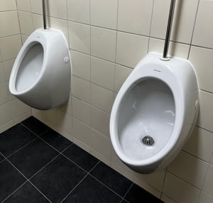 goodman-urinal2